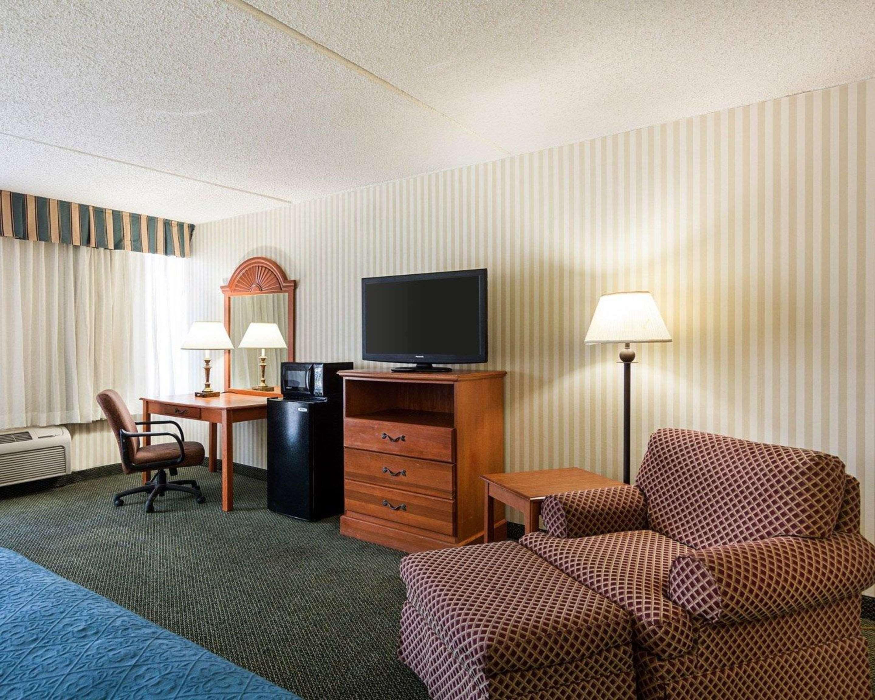 Rodeway Inn Joint Base Andrews Area Camp Springs Εξωτερικό φωτογραφία