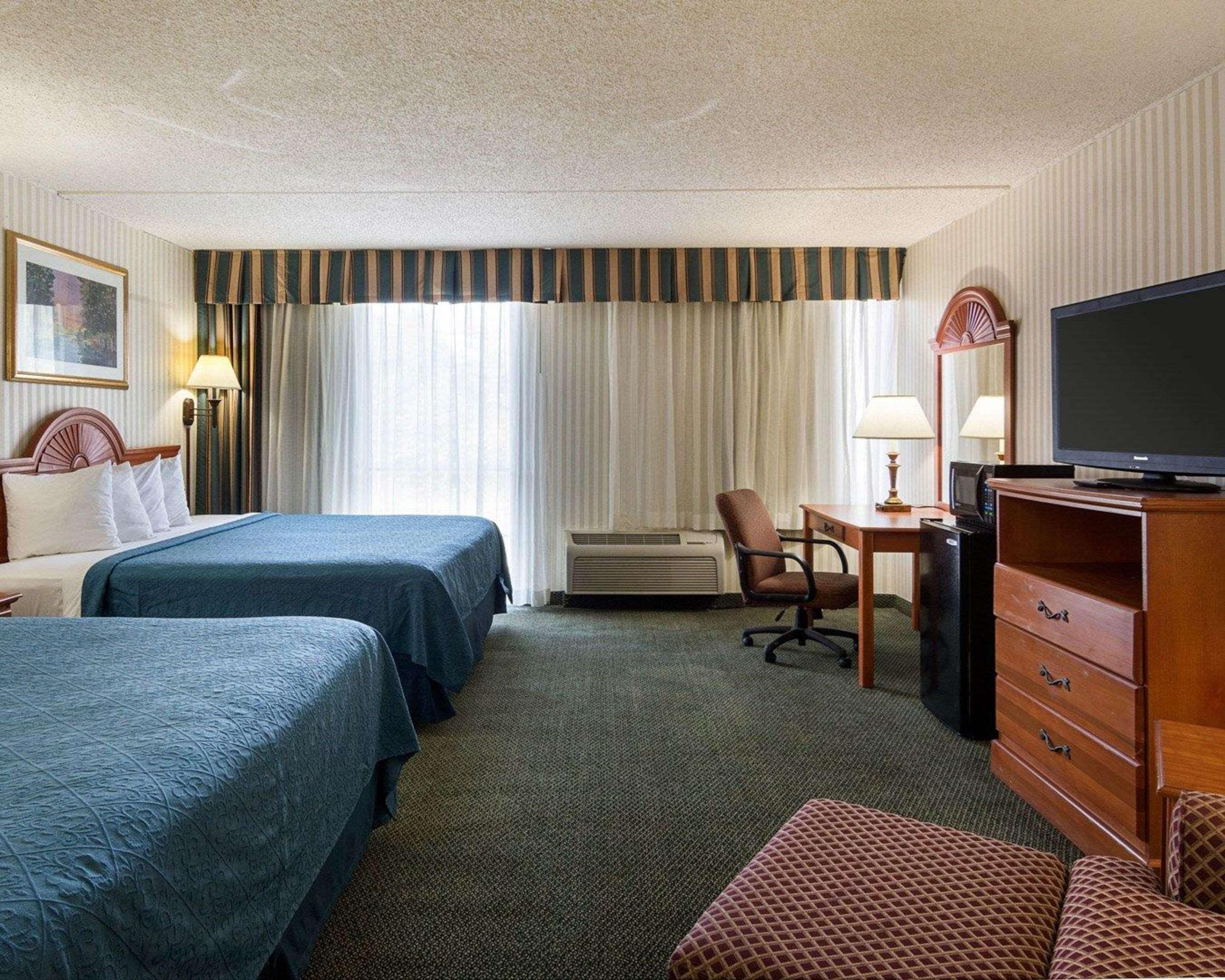 Rodeway Inn Joint Base Andrews Area Camp Springs Εξωτερικό φωτογραφία