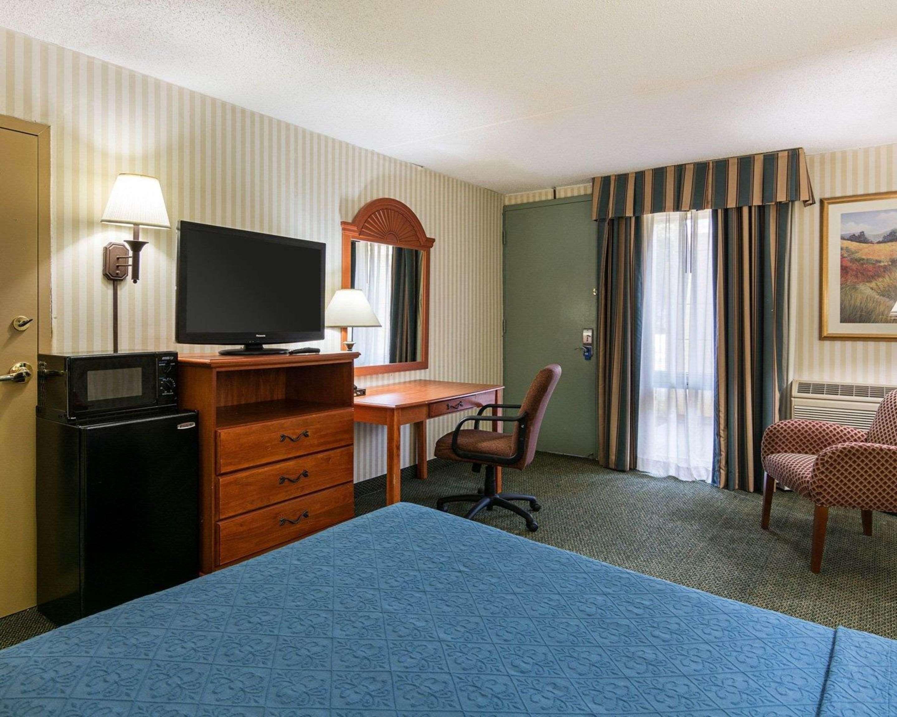 Rodeway Inn Joint Base Andrews Area Camp Springs Εξωτερικό φωτογραφία